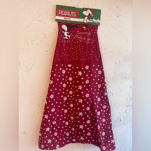 Adult Peanuts Christmas apron (NWT) - plus 2 bonus (1 red/1 green) kitchen tongs